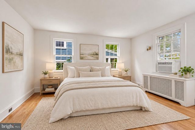 4215 CHESAPEAKE ST NW, Washington, DC 20016