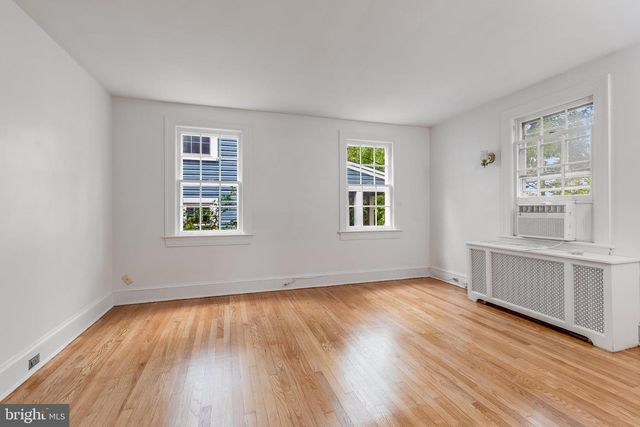 4215 CHESAPEAKE ST NW, Washington, DC 20016