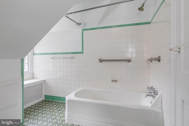 4215 CHESAPEAKE ST NW, Washington, DC 20016