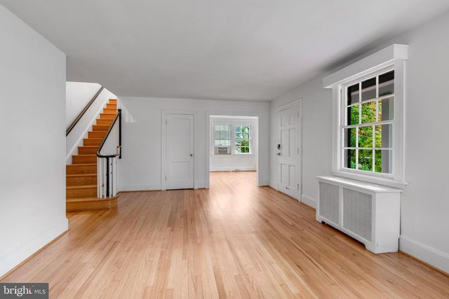 4215 CHESAPEAKE ST NW, Washington, DC 20016