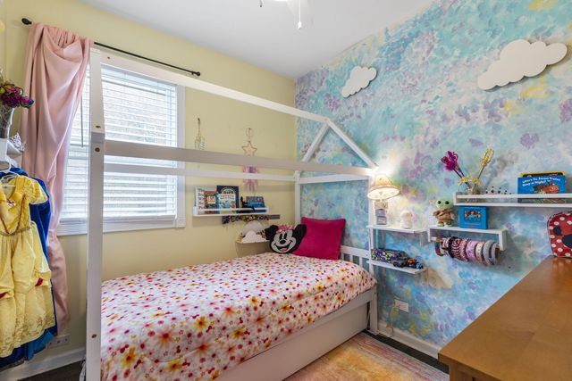 3439 W Hirsch Street, Chicago, IL 60651