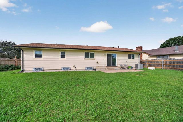 4516 E 27th St N, Wichita, KS 67220