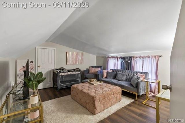 25884 Leach Street, Roseville, MI 48066