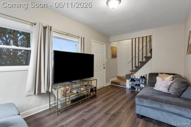 25884 Leach Street, Roseville, MI 48066