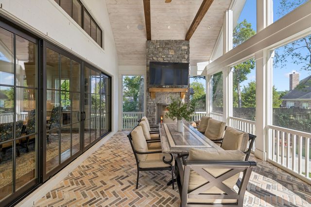 2301 Warfield Ln, Nashville, TN 37215
