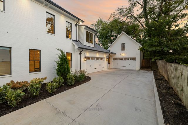 2301 Warfield Ln, Nashville, TN 37215