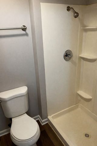 538 Blackstone Avenue, Glenwood, IL 60425