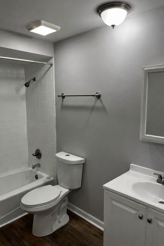 538 Blackstone Avenue, Glenwood, IL 60425