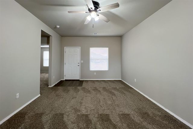 4301 Driftwood Drive, Harrah, OK 73045