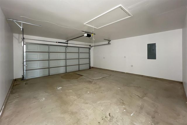 4301 Driftwood Drive, Harrah, OK 73045