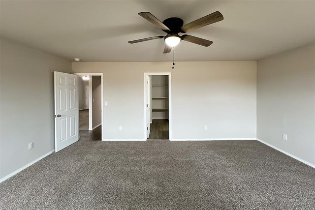 4301 Driftwood Drive, Harrah, OK 73045