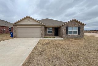 4301 Driftwood Drive, Harrah, OK 73045