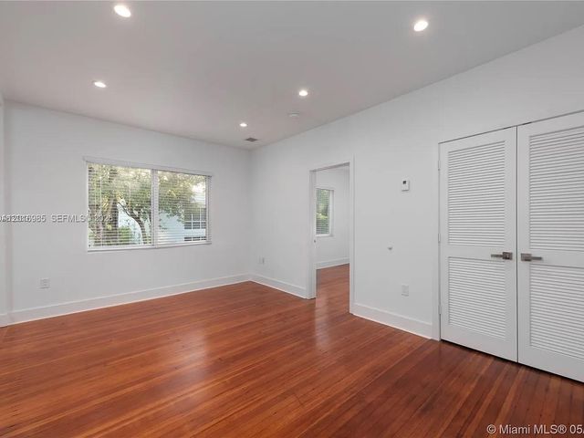 3677 Poinciana Ave 4B, Miami, FL 33133