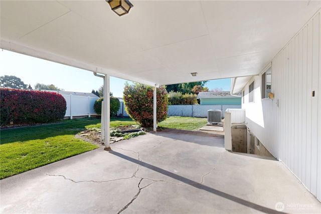 2034 Crawford Drive, Walla Walla, WA 99362