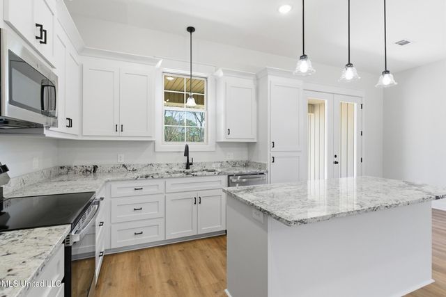 2070 Old Richton Road, Petal, MS 39465