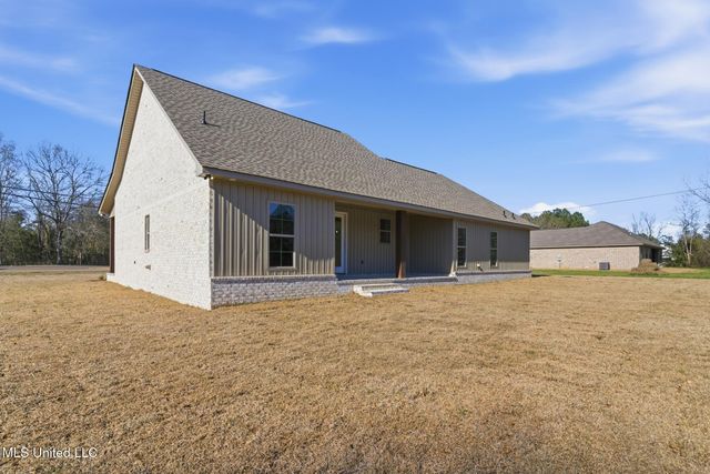 2070 Old Richton Road, Petal, MS 39465