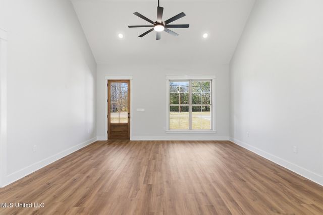 2070 Old Richton Road, Petal, MS 39465