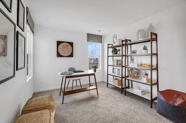 264 Charlestowne Lakes Drive, St. Charles, IL 60174