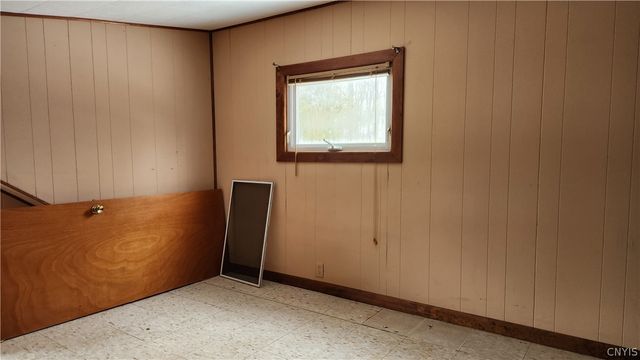 6382 Lakeshore Road, Cicero, NY 13039