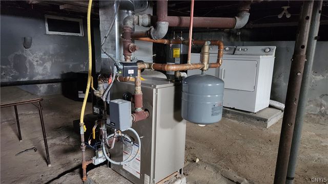 6382 Lakeshore Road, Cicero, NY 13039