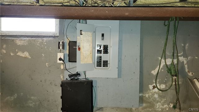 6382 Lakeshore Road, Cicero, NY 13039