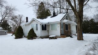 6382 Lakeshore Road, Cicero, NY 13039