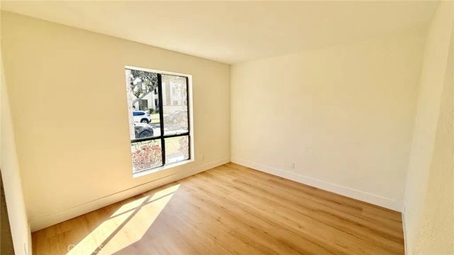 225 N Rose Street 104, Burbank, CA 91505