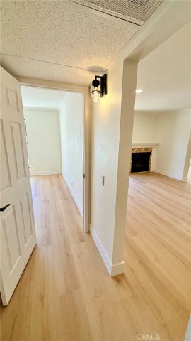 225 N Rose Street 104, Burbank, CA 91505