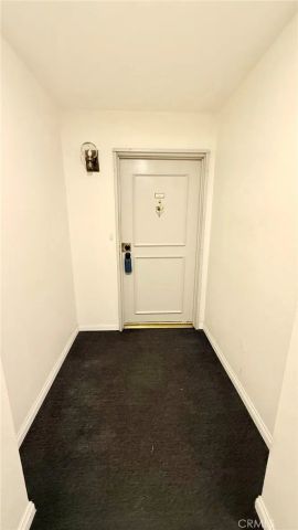 225 N Rose Street 104, Burbank, CA 91505