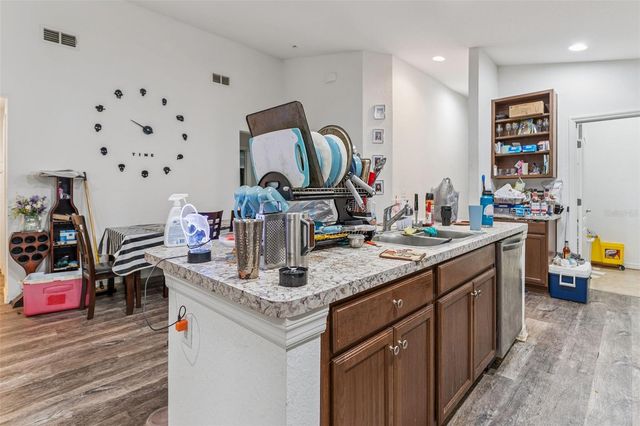 206 LAKE MARIANA PLACE, Auburndale, FL 33823