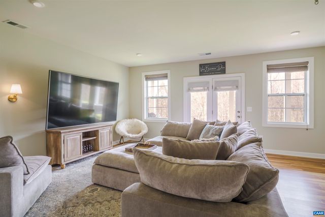 336 BISHOPGATE LN, Crozet, VA 22932