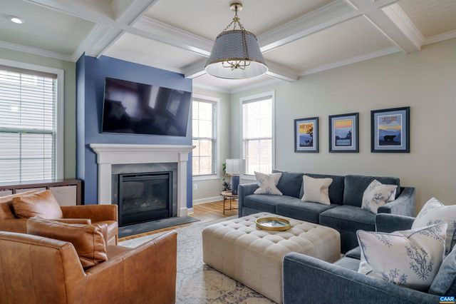 336 BISHOPGATE LN, Crozet, VA 22932
