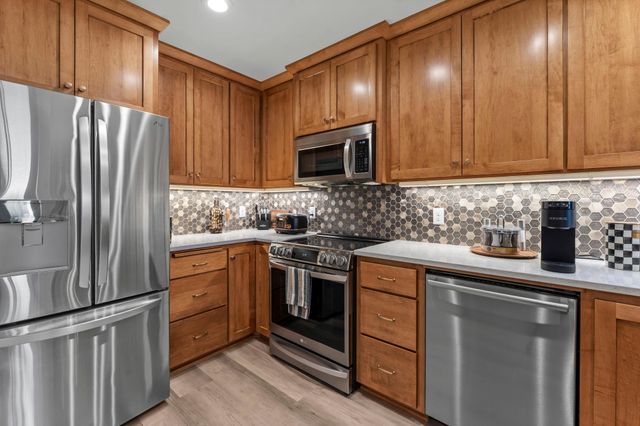 7500 Edinborough Way 3308, Edina, MN 55435