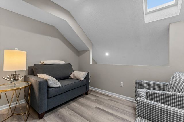 7500 Edinborough Way 3308, Edina, MN 55435