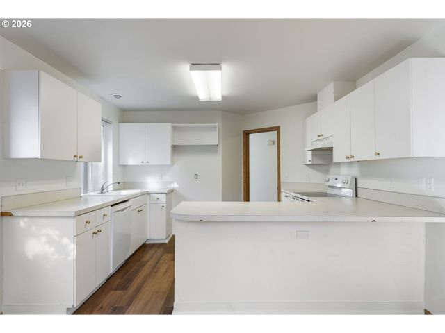 20684 Sw LAVENDER Ave, Sherwood, OR 97140
