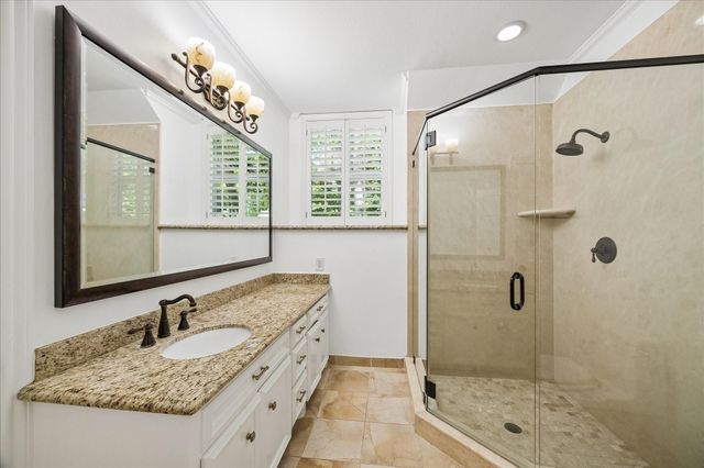 41 Willowend Drive, Houston, TX 77024
