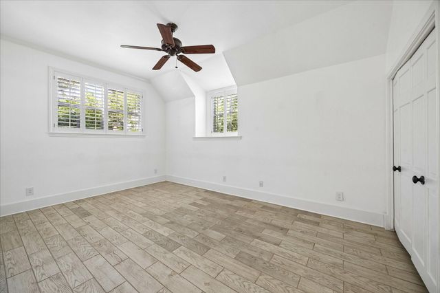 41 Willowend Drive, Houston, TX 77024