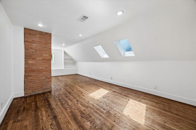 41 Willowend Drive, Houston, TX 77024
