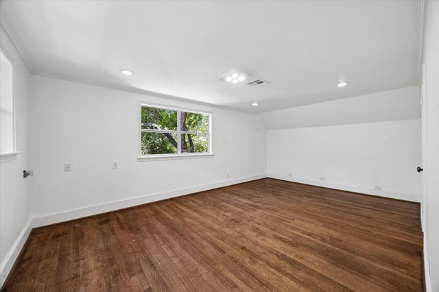 41 Willowend Drive, Houston, TX 77024