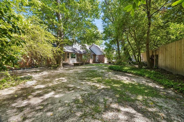 41 Willowend Drive, Houston, TX 77024