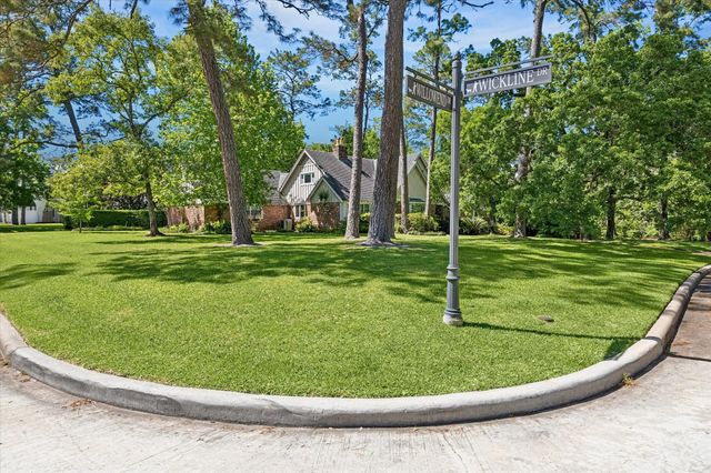 41 Willowend Drive, Houston, TX 77024