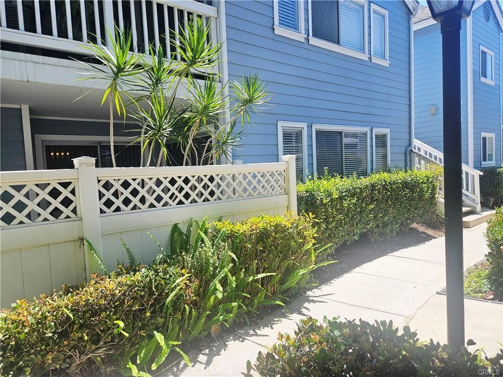 12864 Sycamore Village, Norwalk, CA 90650 — exterior