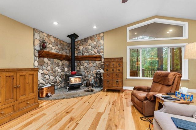 30621 Sleepy Hollow Drive, Shingletown, CA 96088