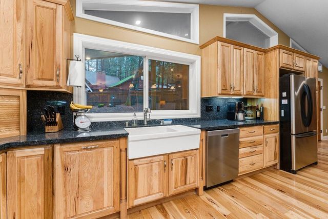 30621 Sleepy Hollow Drive, Shingletown, CA 96088