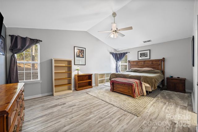 14048 Ballyshannon Lane, Charlotte, NC 28278