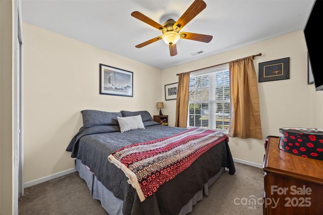 14048 Ballyshannon Lane, Charlotte, NC 28278