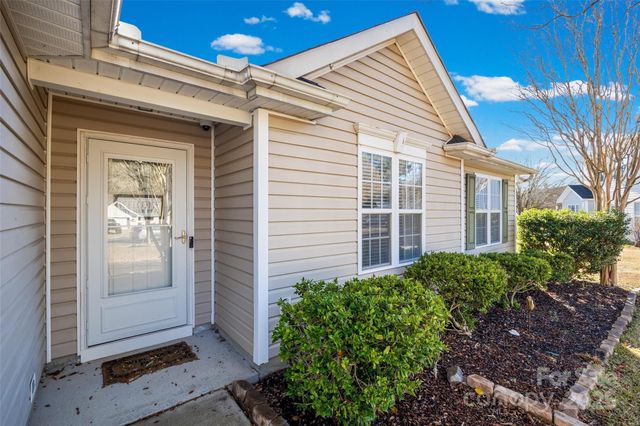 14048 Ballyshannon Lane, Charlotte, NC 28278