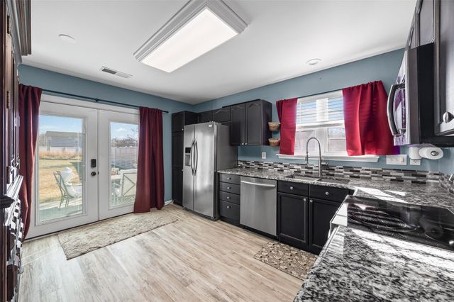 14048 Ballyshannon Lane, Charlotte, NC 28278