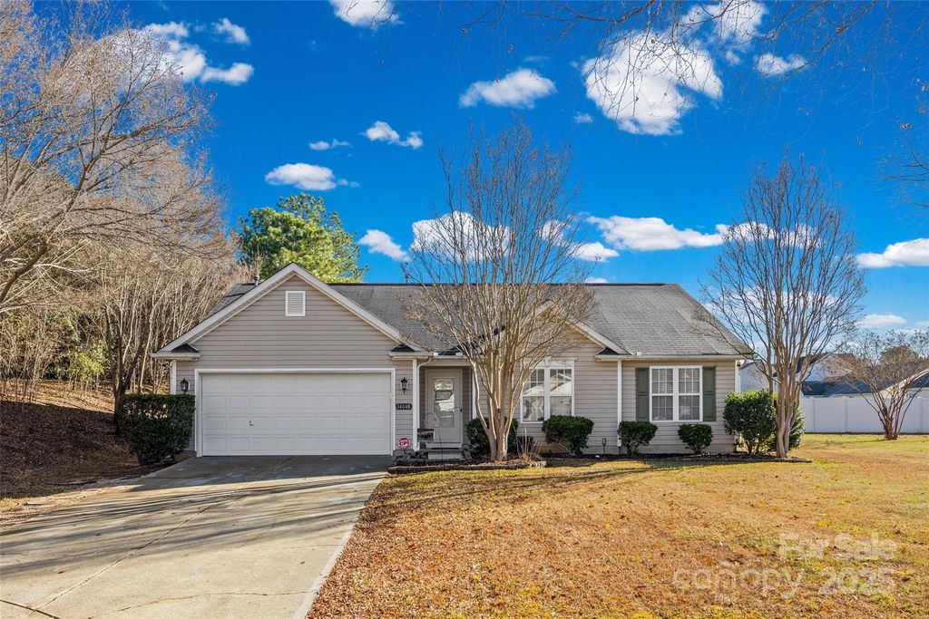 14048 Ballyshannon Lane, Charlotte, NC 28278