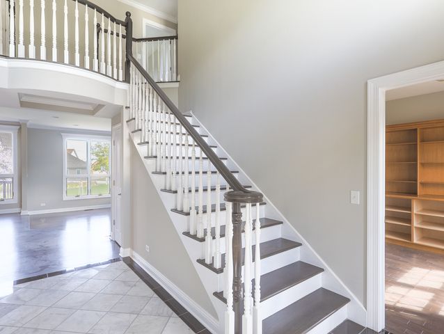 618 Pine Street, Sugar Grove, IL 60554